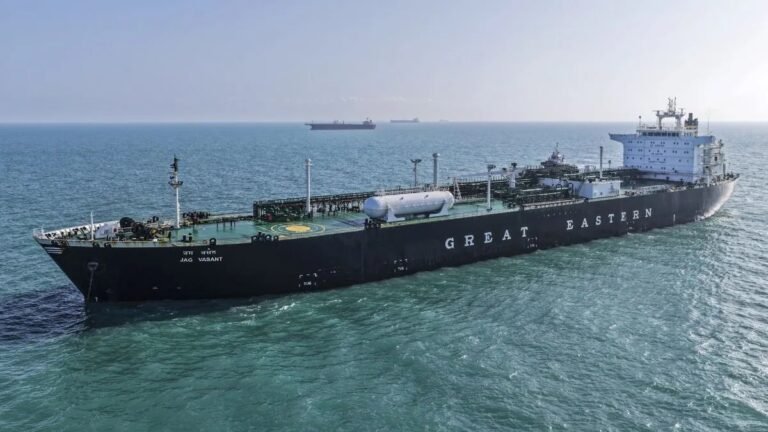 होर्मुज से सुरक्षित निकले 2 LPG जहाज, भारत को बड़ी राहत; आज मुंद्रा पोर्ट पहुंचेगा एक, जानें कितनी गैस ला रहे